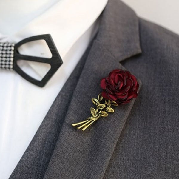 Ghim cài áo vest hình bông hồng màu đỏ mận lá vàng  Cavat Hàn Quốc  Cà  vạt caravat nam nữ chất lượng tốt nhất